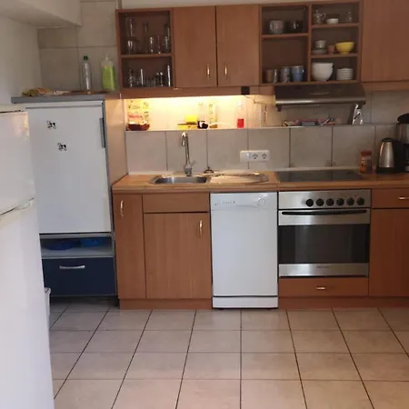 Apartment 30' Bus/train To Vienna, Lange Flat, Min.4 Nights *